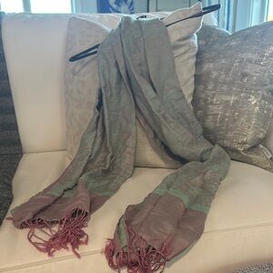 Green & pink iridescent scarf.